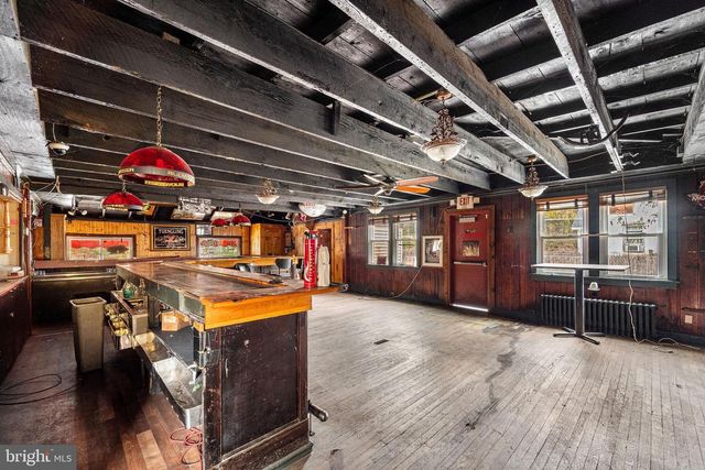 221 WHITE HORSE PIKE, Waterford Works, NJ 08089