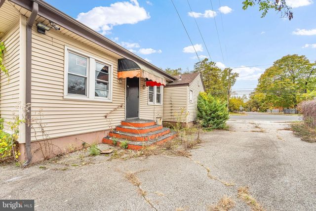 221 WHITE HORSE PIKE, Waterford Works, NJ 08089