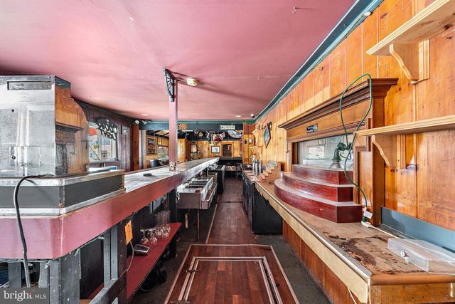 221 WHITE HORSE PIKE, Waterford Works, NJ 08089