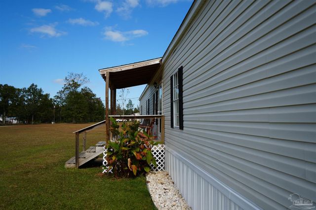 3342 Lewis Rd, Milton, FL 32570