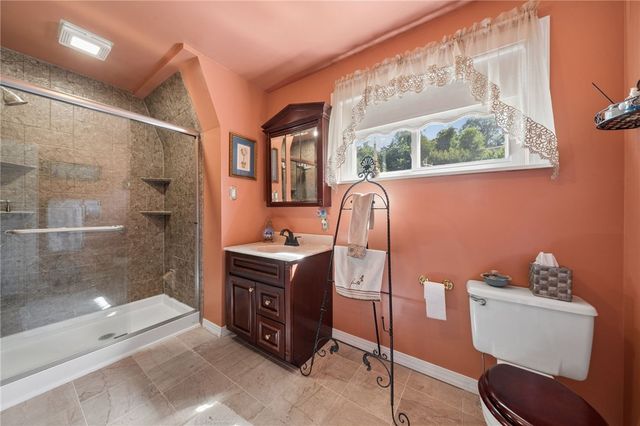 803 Killarney Drive, Castle Shannon, PA 15234