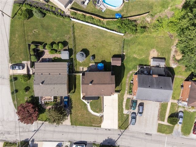 803 Killarney Drive, Castle Shannon, PA 15234
