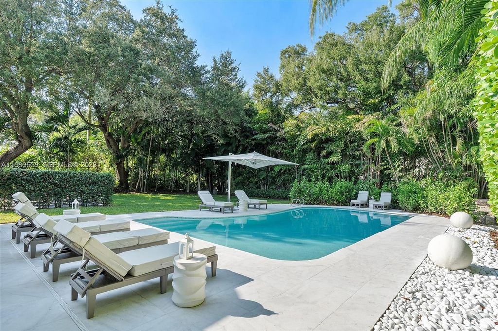 641 Island Rd, Miami, FL 33137