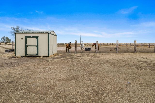 24900 Hix Drive, Canyon, TX 79015