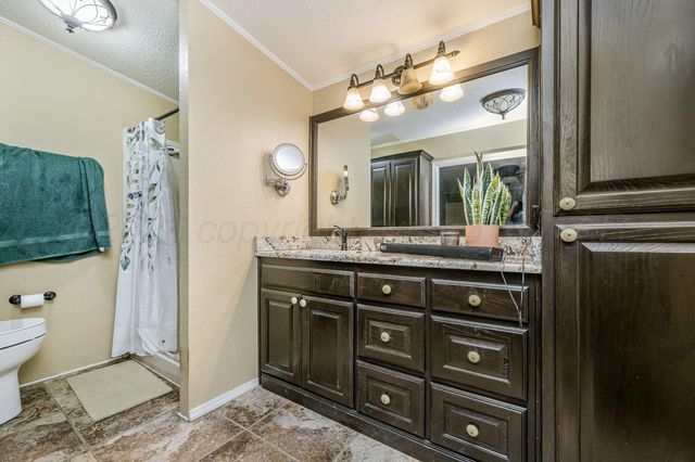 24900 Hix Drive, Canyon, TX 79015