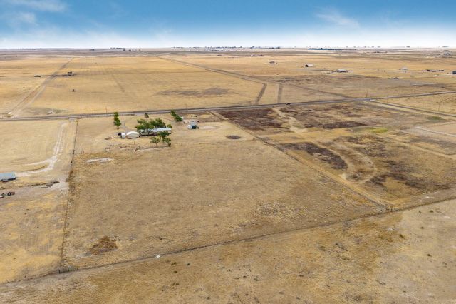 24900 Hix Drive, Canyon, TX 79015