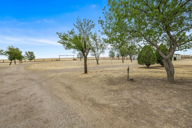 24900 Hix Drive, Canyon, TX 79015