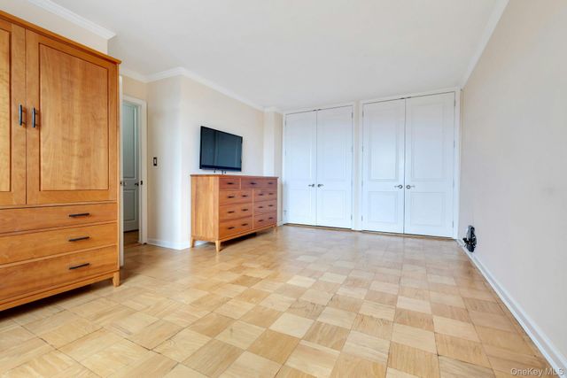 110-11 Queens Boulevard 24L, Forest Hills, NY 11375