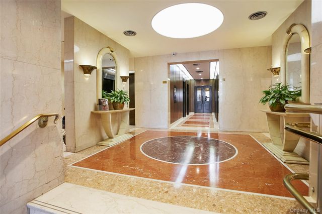 110-11 Queens Boulevard 24L, Forest Hills, NY 11375