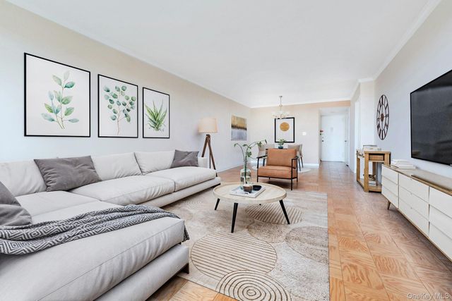 110-11 Queens Boulevard 24L, Forest Hills, NY 11375