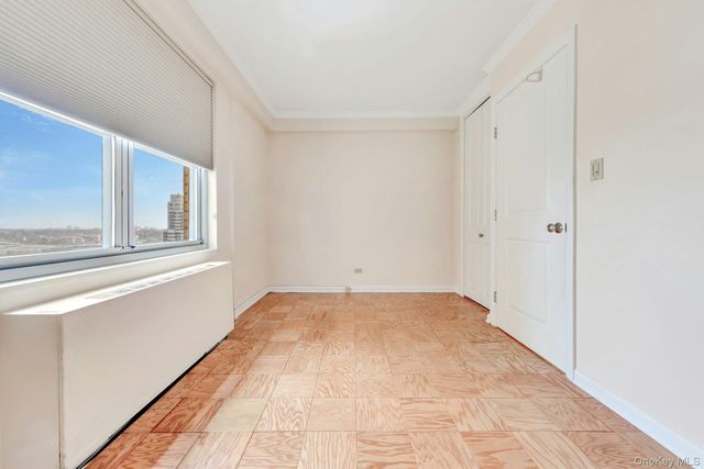 110-11 Queens Boulevard 24L, Forest Hills, NY 11375