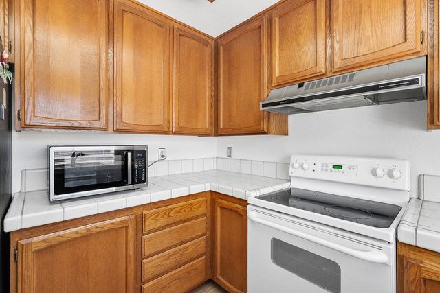 7634 Antelope Hills Dr, Antelope, CA 95843