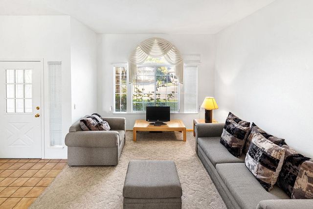 7634 Antelope Hills Dr, Antelope, CA 95843