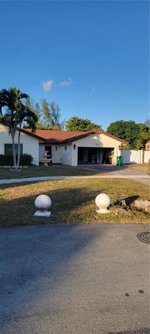 5861 NW 201st Ln, Hialeah, FL 33015