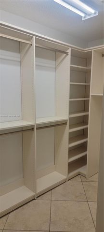 5861 NW 201st Ln, Hialeah, FL 33015