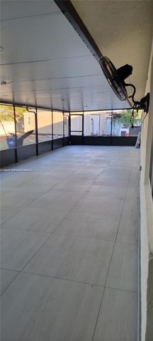 5861 NW 201st Ln, Hialeah, FL 33015