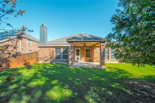 552 Indian Hill Drive, Oak Point, TX 75068