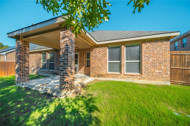 552 Indian Hill Drive, Oak Point, TX 75068