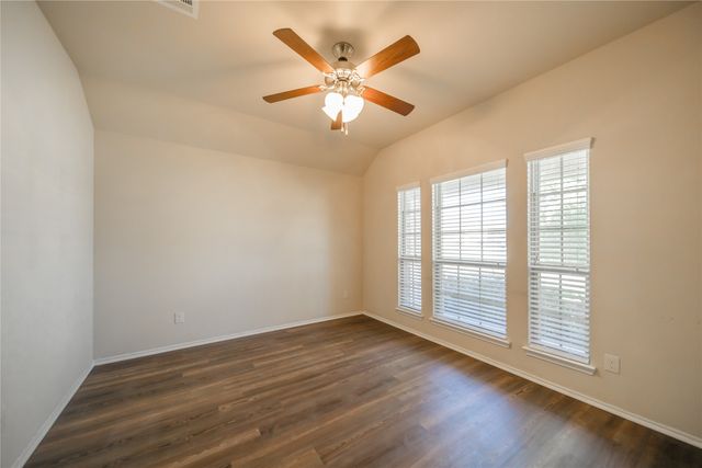 552 Indian Hill Drive, Oak Point, TX 75068