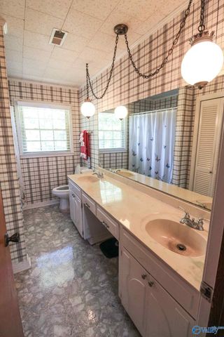 60 Holbrooks Street, Crossville, AL 35962