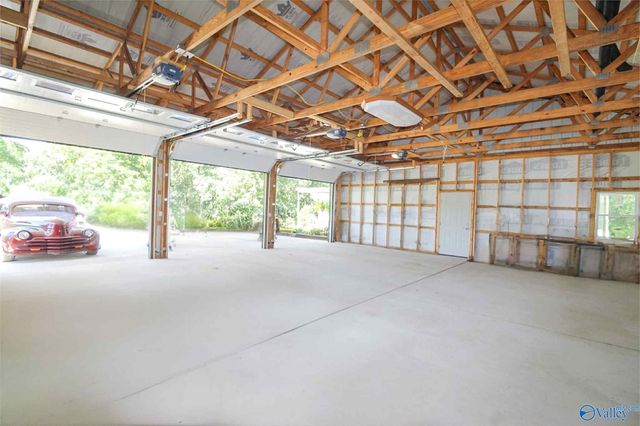 60 Holbrooks Street, Crossville, AL 35962