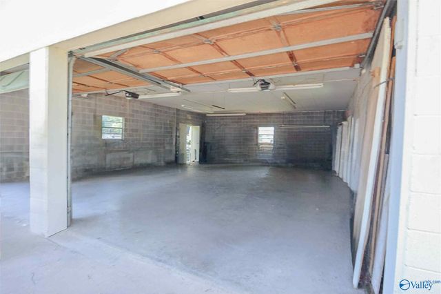 60 Holbrooks Street, Crossville, AL 35962