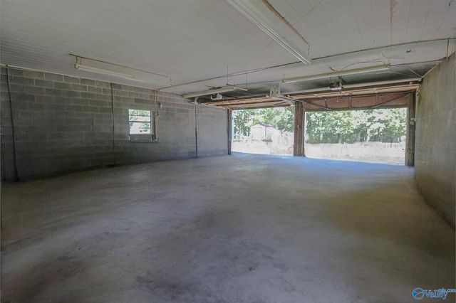 60 Holbrooks Street, Crossville, AL 35962