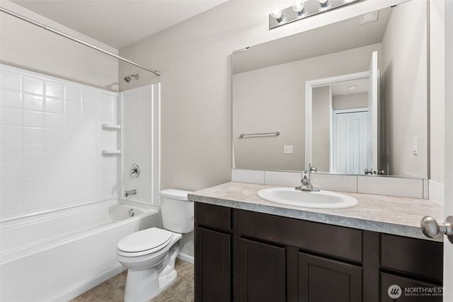 2821 Cassius Street NE, Lacey, WA 98516