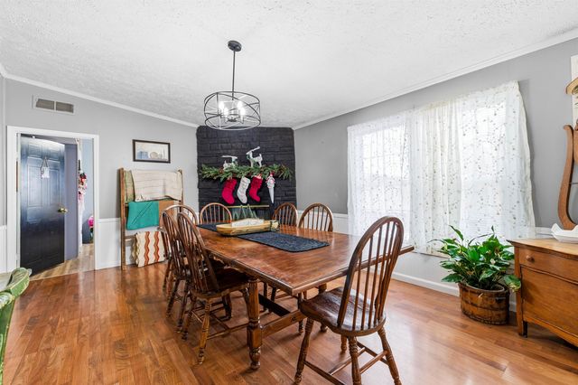 1161 E MAIN ST, Stanley, VA 22851