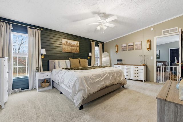 1161 E MAIN ST, Stanley, VA 22851