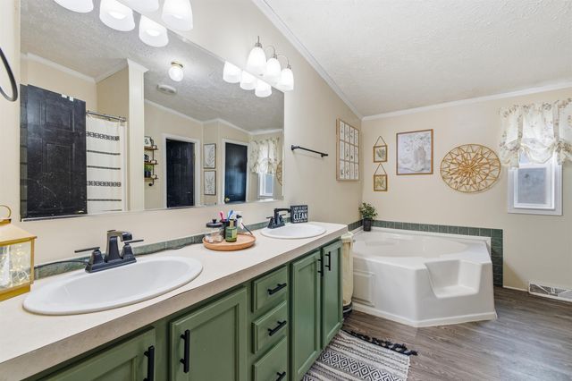 1161 E MAIN ST, Stanley, VA 22851