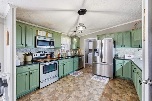 1161 E MAIN ST, Stanley, VA 22851