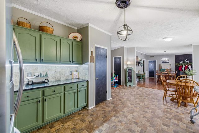 1161 E MAIN ST, Stanley, VA 22851