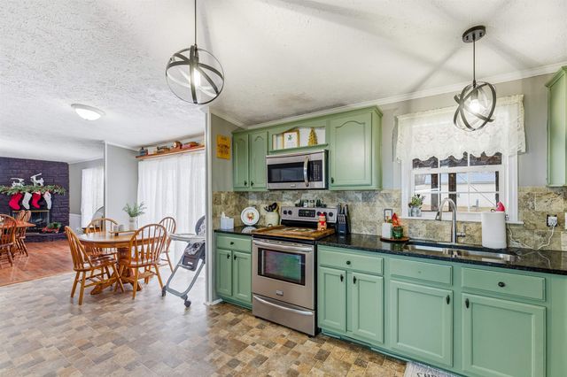 1161 E MAIN ST, Stanley, VA 22851