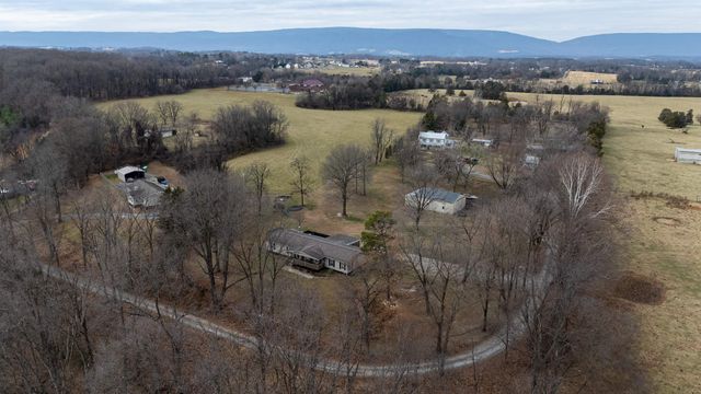 1161 E MAIN ST, Stanley, VA 22851