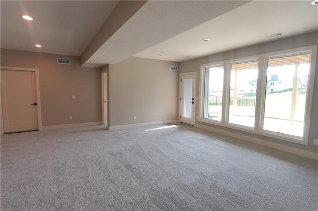 12770 NW Larkspur Lane, Platte City, MO 64079