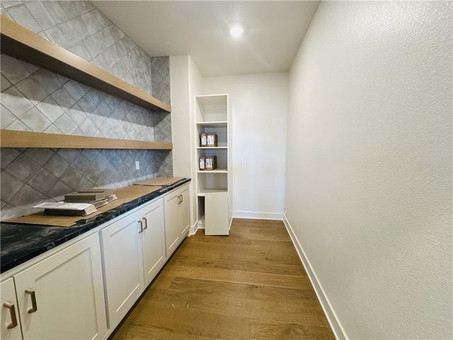 12770 NW Larkspur Lane, Platte City, MO 64079