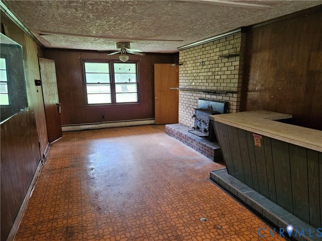 16485 Dawn Blvd., Hanover, VA 23069