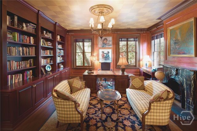 11 W Jones Street, Savannah, GA 31401