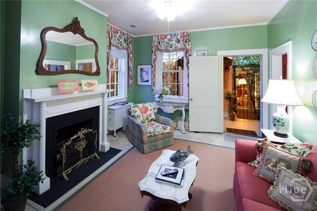 11 W Jones Street, Savannah, GA 31401