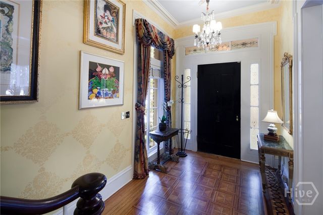 11 W Jones Street, Savannah, GA 31401