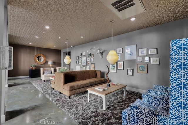 300 E 4th Street 103, Long Beach, CA 90802