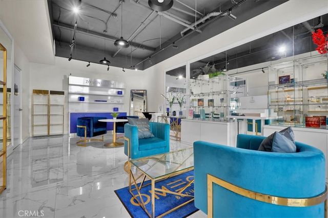 300 E 4th Street 103, Long Beach, CA 90802