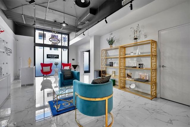 300 E 4th Street 103, Long Beach, CA 90802