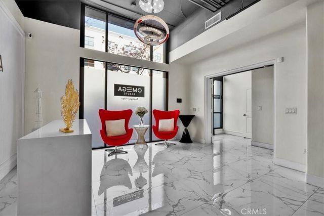 300 E 4th Street 103, Long Beach, CA 90802