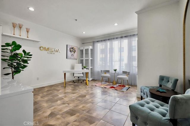 300 E 4th Street 103, Long Beach, CA 90802