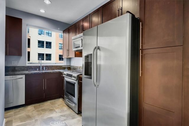 300 E 4th Street 103, Long Beach, CA 90802