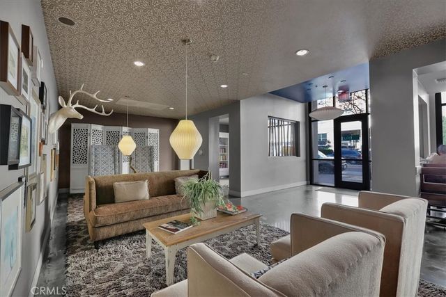 300 E 4th Street 103, Long Beach, CA 90802