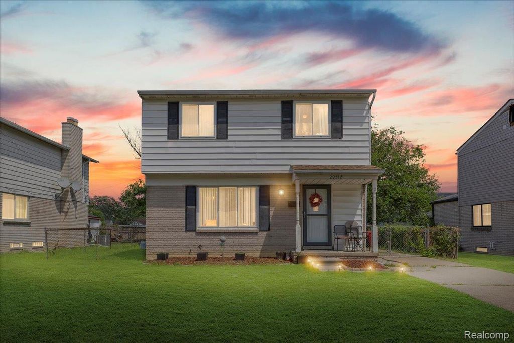 29512 Brentwood Street, Southfield, MI 48076