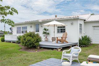 890 N Quail Run Avenue, Port Lavaca, TX 77979